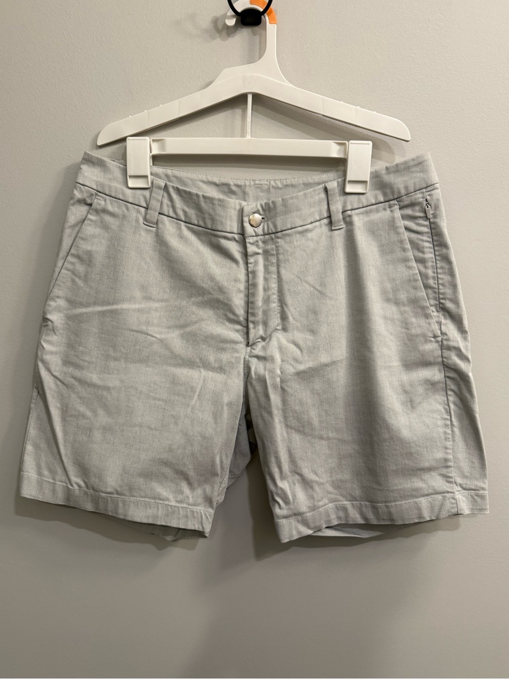 lululemon athletica - Golf Shorts - Light Gray - Size 32